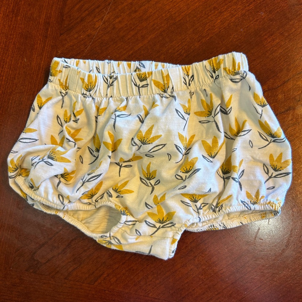 Rylee & Cru neutral floral bloomers